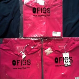 figs shocking pink Rafaela scrub tops NWT